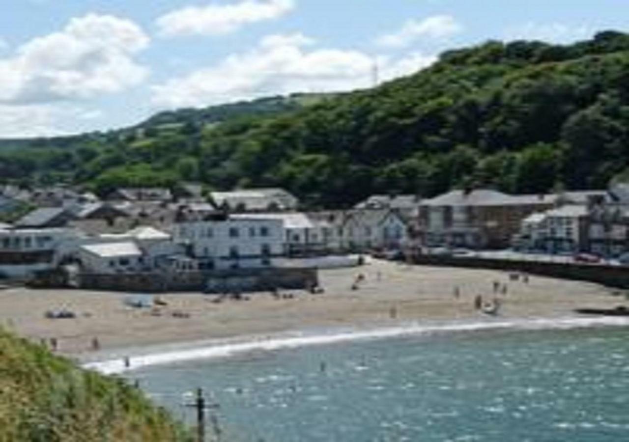 Happy Seaside Days In Combe Martin, Devon Apartment Bagian luar foto